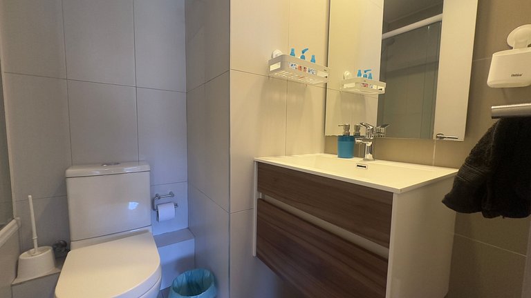 Apartamento com excelente conectividade, Irarrázaval.