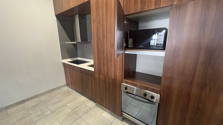 Apartamento com excelente conectividade, Irarrázaval.
