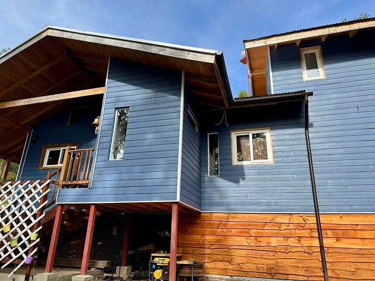House surrounded by nature in Panguipulli.