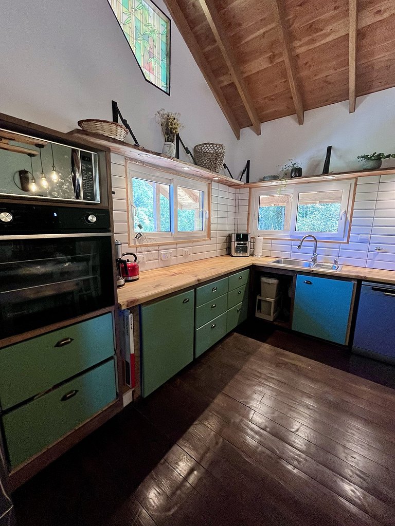 Casa cercada pela natureza em Panguipulli.