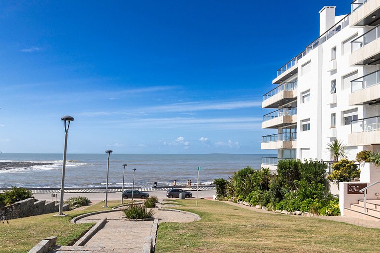 Apartamento familiar frente al mar, Punta del Este.