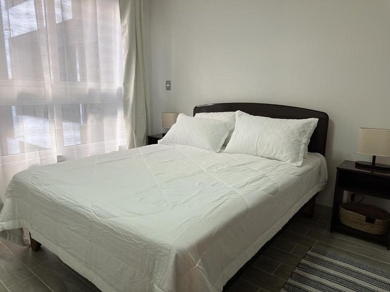 Apartamento em frente ao Club Hípico e a passos do Parque O'