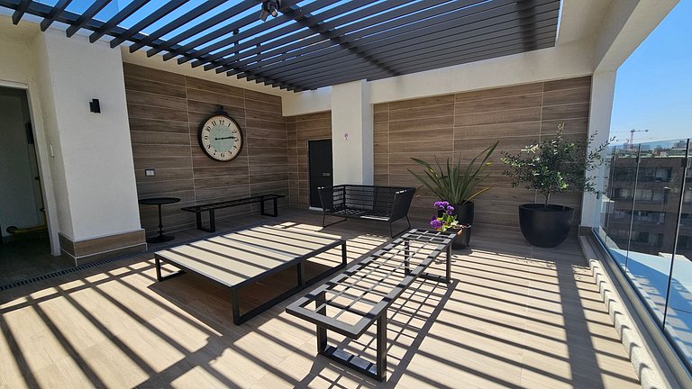 Apartamento em frente ao Club Hípico e a passos do Parque O'