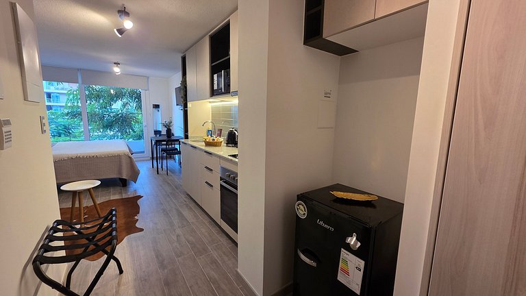 Departamento con A/C a minutos de Movistar Arena.