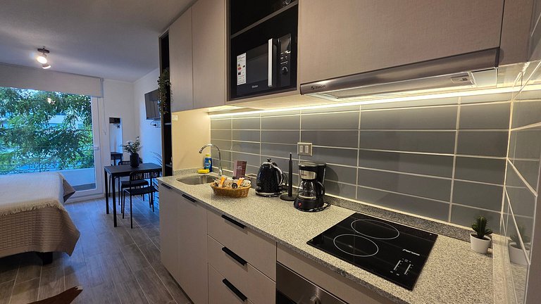 Apartment with A/C minutes from Movistar Arena.