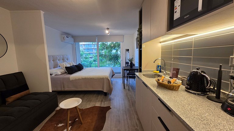 Apartamento com ar-condicionado a minutos da Movistar Arena.