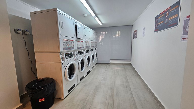 Apartamento com ar-condicionado a minutos da Movistar Arena.