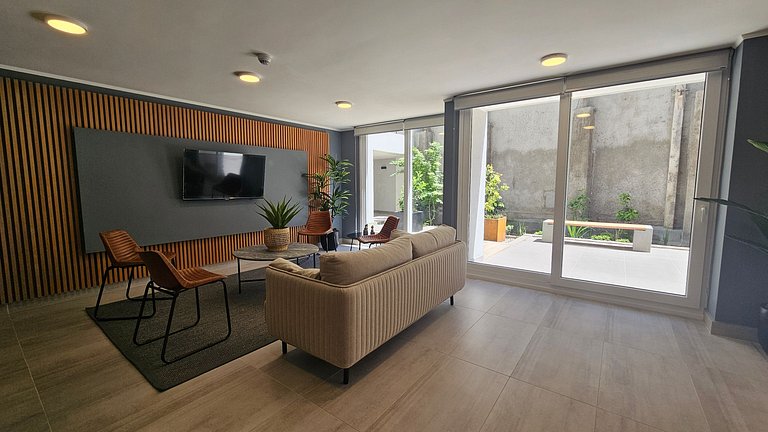 Apartamento com ar-condicionado a minutos da Movistar Arena.