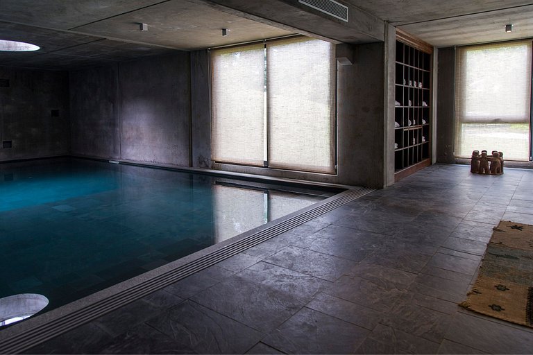 Apartment with spa amenities in Punta.