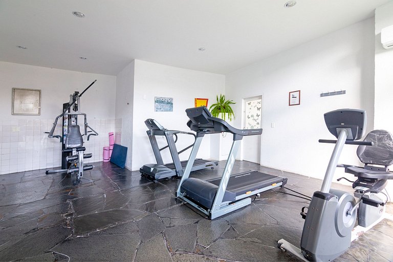 Apartamento con excelente ubicacion, Punta.