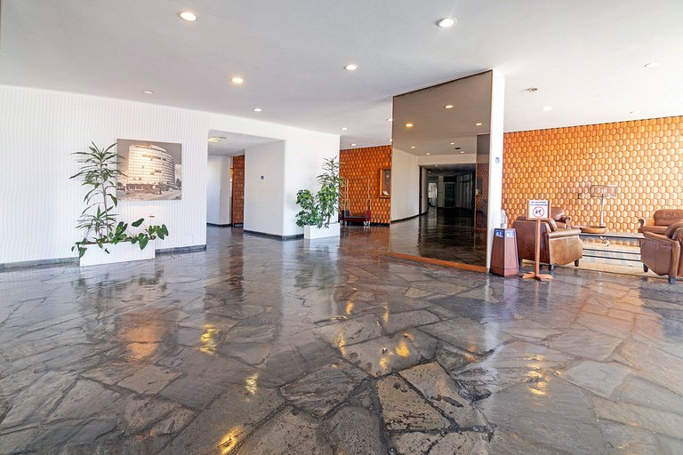 Apartamento con excelente ubicacion, Punta.