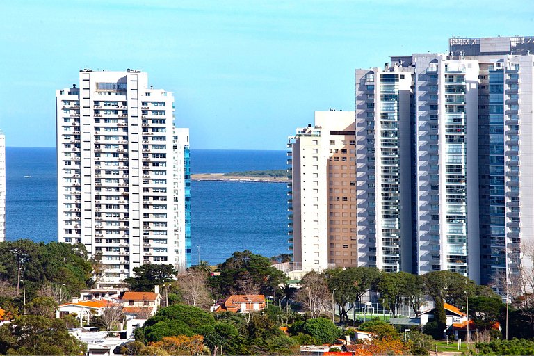 Apartamento con amenidades increíbles, Punta.