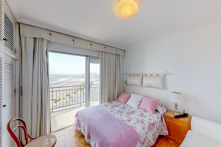 Apartamento familiar con vista a Playa Brava, Punta.