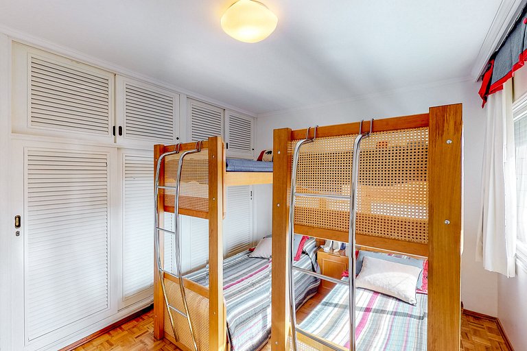 Family apartment with a view of Playa Brava, Punta.