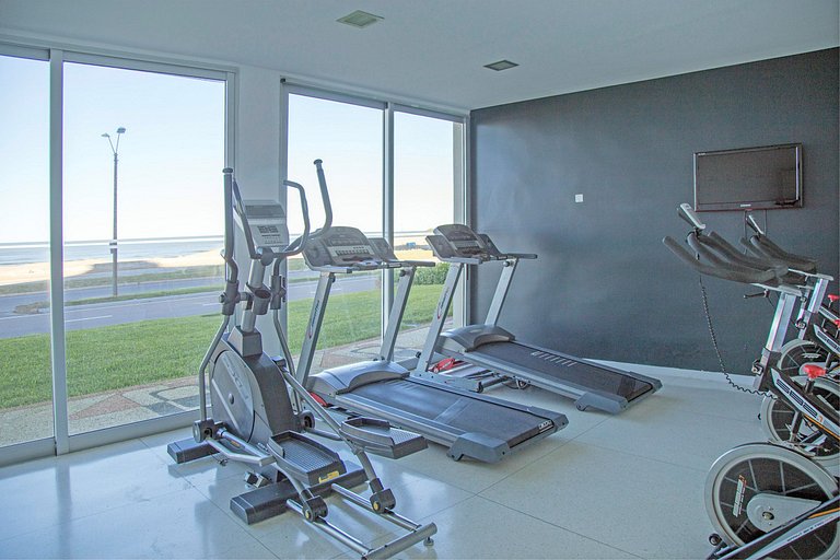 Family apartment with a view of Playa Brava, Punta.