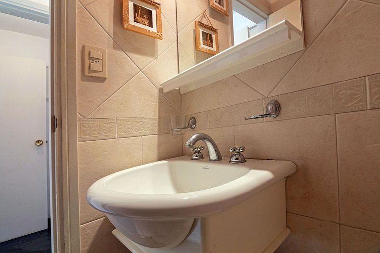 Apartamento con vista al Muelle de Mahilos, Punta.