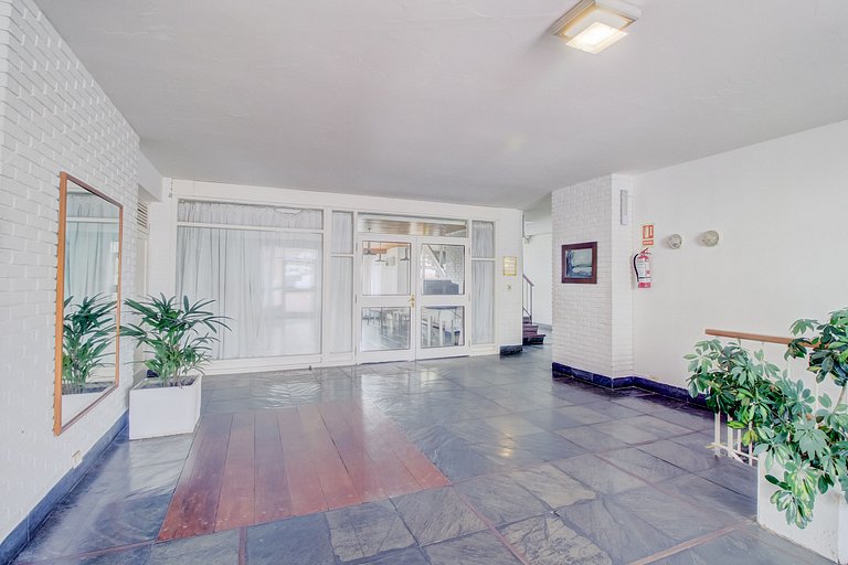 Apartamento frente a Playa Mansa, Punta del Este.