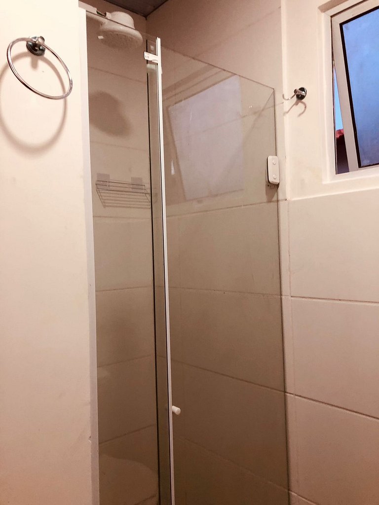 Casa en condominio con acceso a piscina y quincho, Maramar.