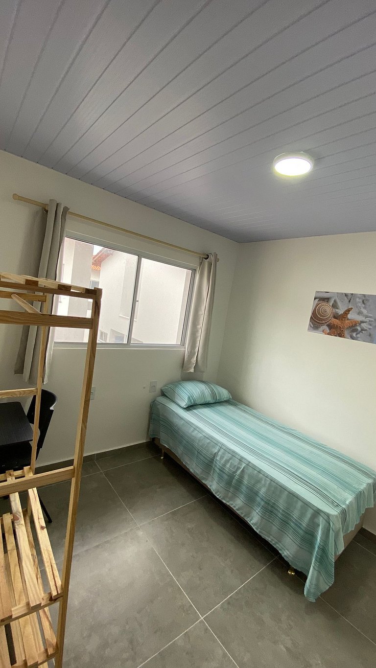 Casa en condominio con acceso a piscina y quincho, Maramar.