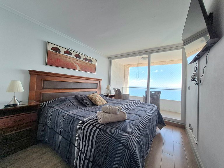 Apartamento com vista para o mar em Costa de Montemar.